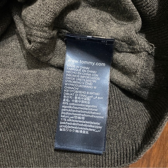 Tommy Hilfiger Sz L Mens Knit Sweater Grey Logo V-Neck Pullover Jumper - Picture 9 of 14